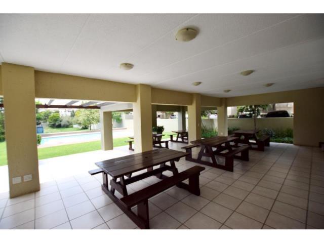 To Let 1 Bedroom Property for Rent in Bryanston Gauteng