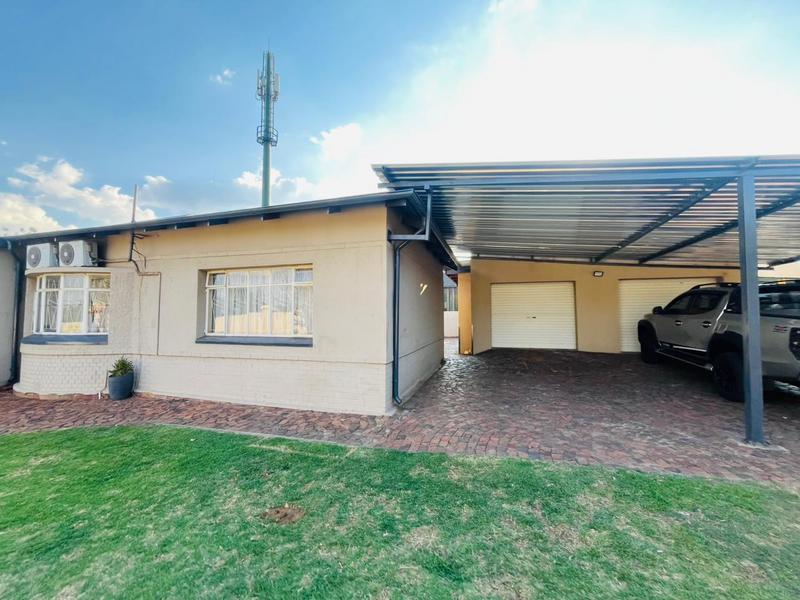 4 Bedroom Property for Sale in Northmead Gauteng