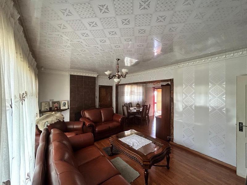 3 Bedroom Property for Sale in Dunnottar Gauteng