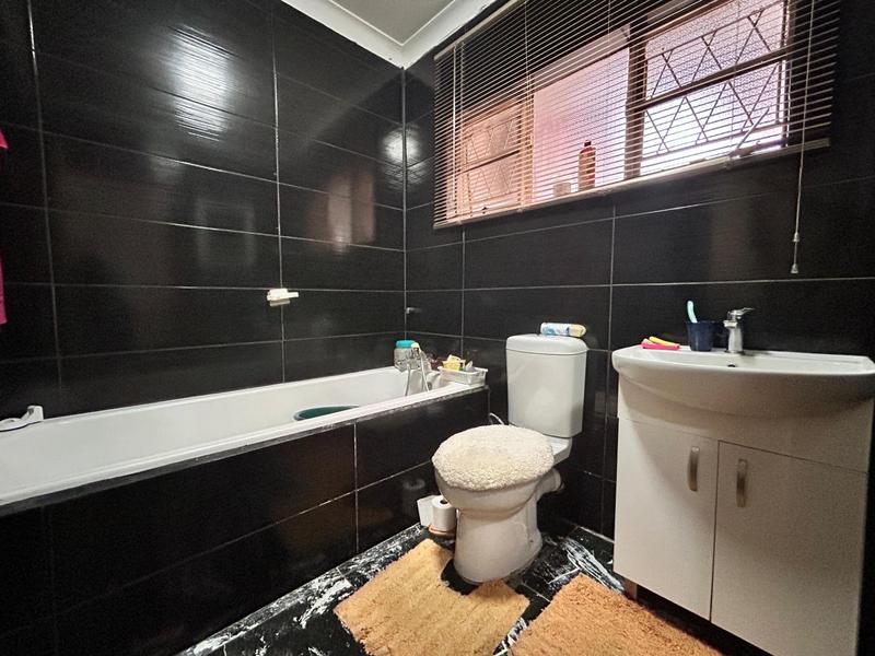 3 Bedroom Property for Sale in Dunnottar Gauteng