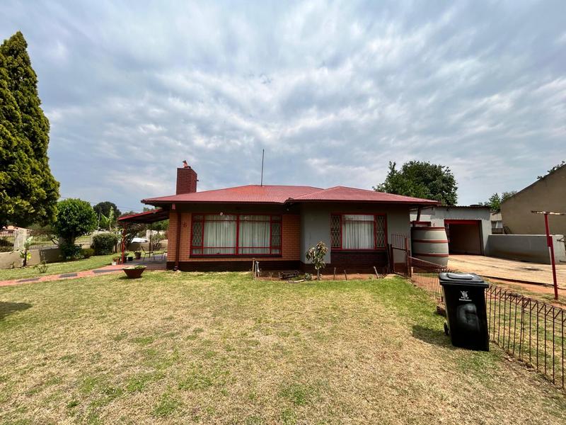 3 Bedroom Property for Sale in Dunnottar Gauteng