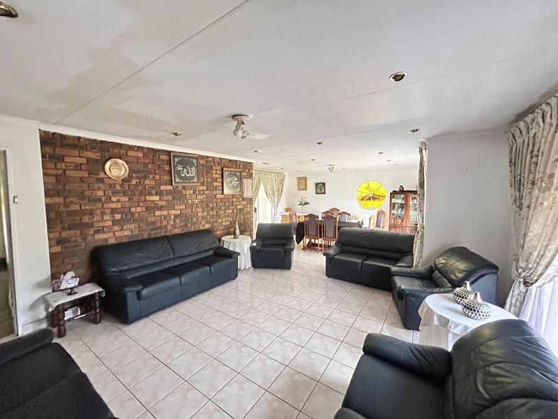 4 Bedroom Property for Sale in Bakerton Gauteng