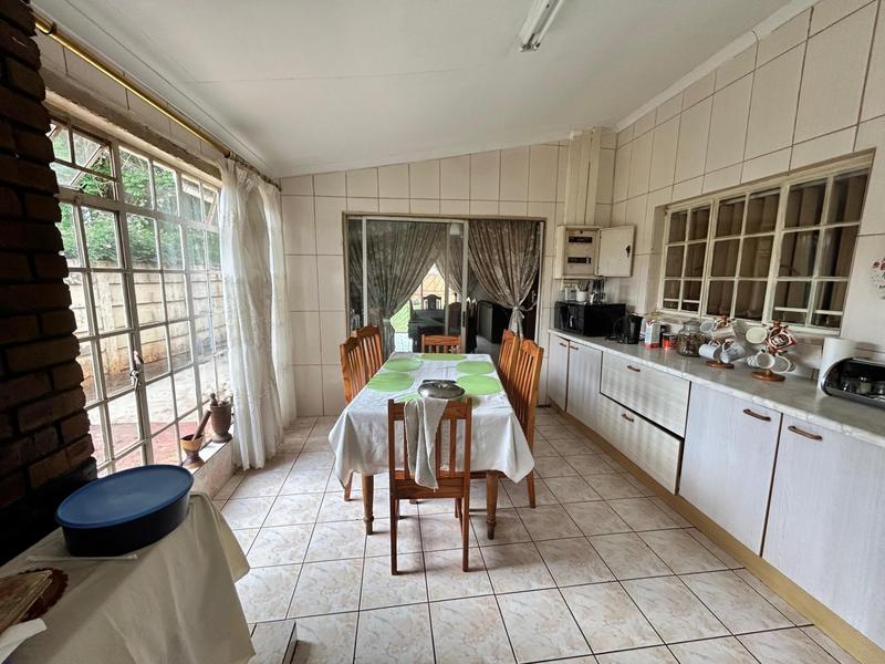 4 Bedroom Property for Sale in Bakerton Gauteng