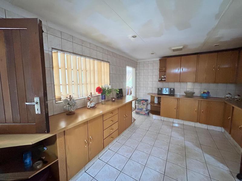 4 Bedroom Property for Sale in Bakerton Gauteng