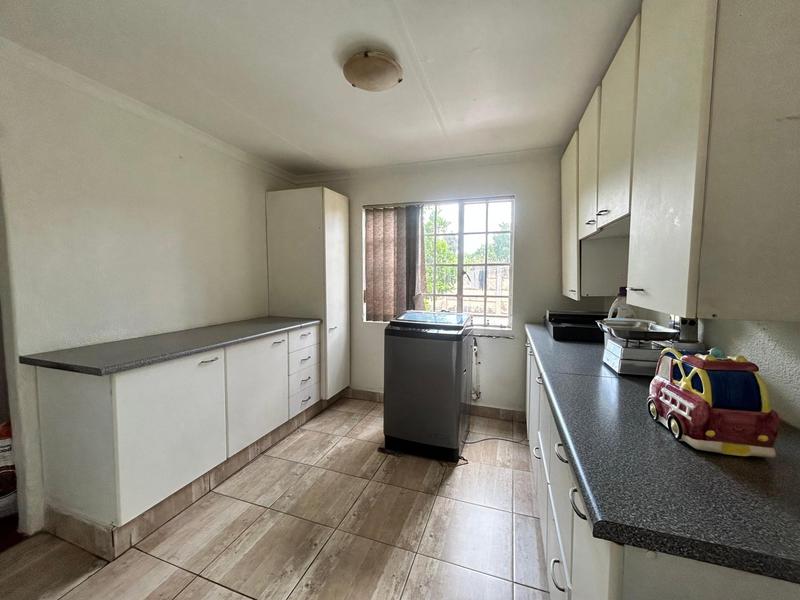 4 Bedroom Property for Sale in Bakerton Gauteng