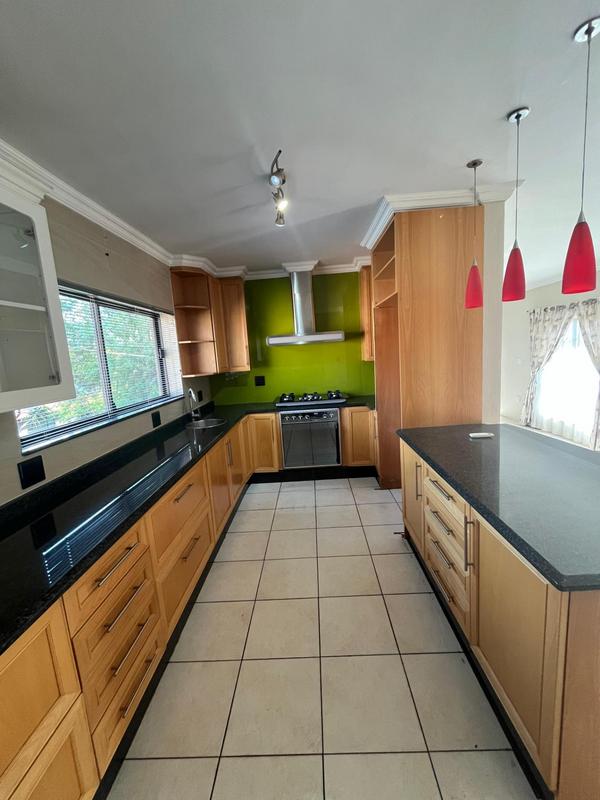 4 Bedroom Property for Sale in Glenvista Gauteng