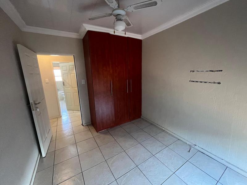 4 Bedroom Property for Sale in Glenvista Gauteng