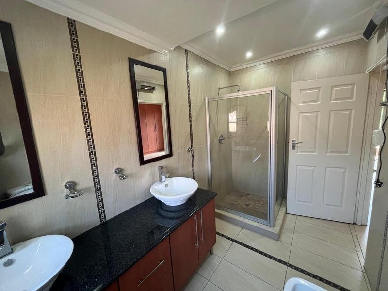 4 Bedroom Property for Sale in Glenvista Gauteng