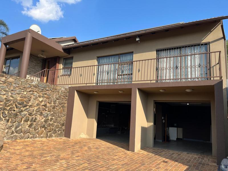 4 Bedroom Property for Sale in Glenvista Gauteng