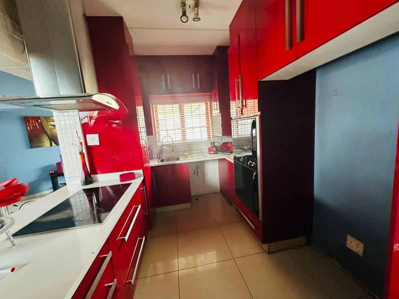 2 Bedroom Property for Sale in Mondeor Gauteng