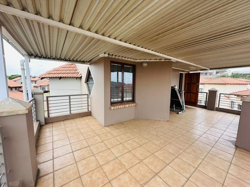 2 Bedroom Property for Sale in Mondeor Gauteng