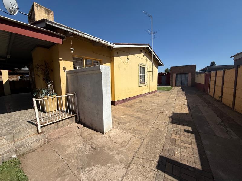 7 Bedroom Property for Sale in Vanderbijlpark CE 2 Gauteng