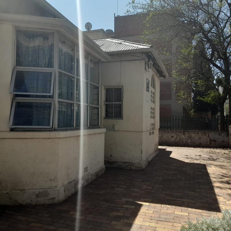 8 Bedroom Property for Sale in Berea Gauteng