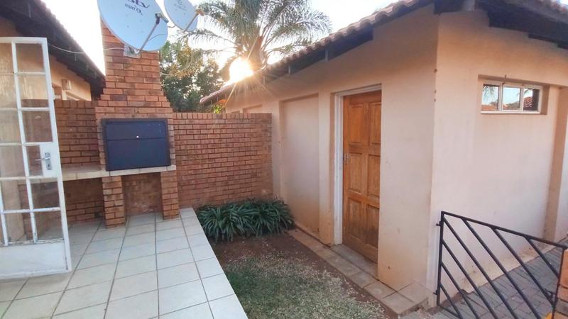 2 Bedroom Property for Sale in Montana Gauteng