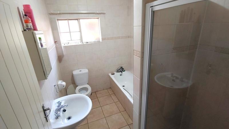 2 Bedroom Property for Sale in Montana Gauteng