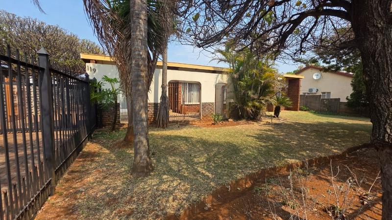 3 Bedroom Property for Sale in Sinoville Gauteng