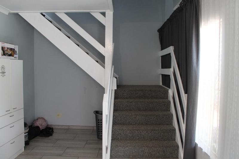 6 Bedroom Property for Sale in Dowerglen Gauteng