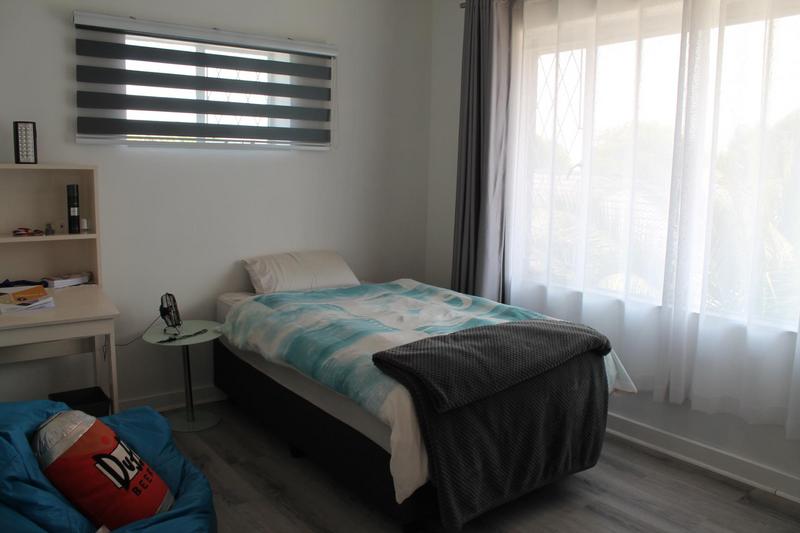6 Bedroom Property for Sale in Dowerglen Gauteng