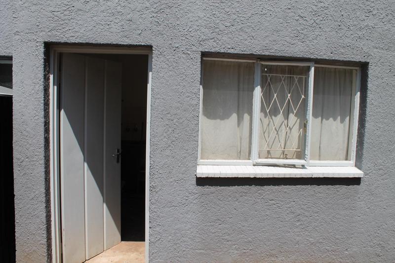 6 Bedroom Property for Sale in Dowerglen Gauteng