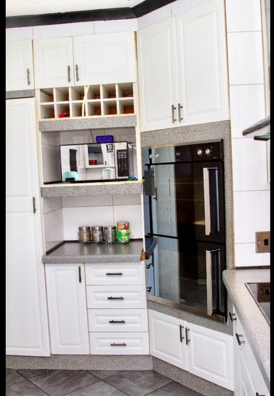 To Let 3 Bedroom Property for Rent in Meadowbrook Gauteng