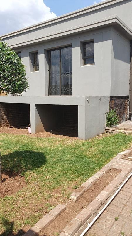 To Let 3 Bedroom Property for Rent in Kensington Gauteng