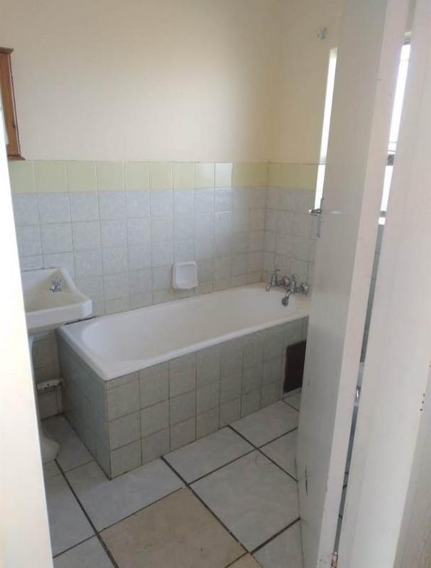 To Let 1 Bedroom Property for Rent in Windsor Gauteng