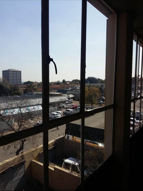 To Let 1 Bedroom Property for Rent in Windsor Gauteng