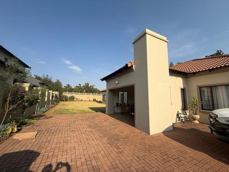 4 Bedroom Property for Sale in Midfield Estate Gauteng