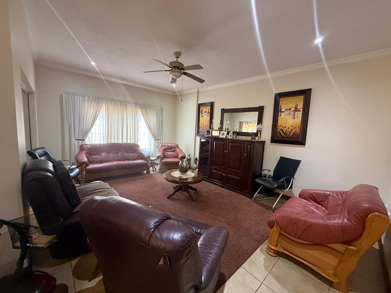 4 Bedroom Property for Sale in Midfield Estate Gauteng