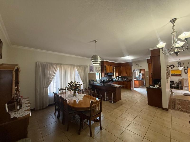 4 Bedroom Property for Sale in Midfield Estate Gauteng
