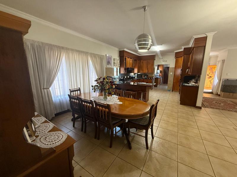 4 Bedroom Property for Sale in Midfield Estate Gauteng