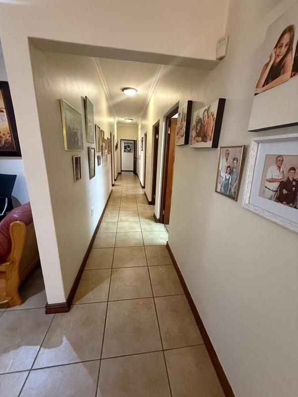 4 Bedroom Property for Sale in Midfield Estate Gauteng
