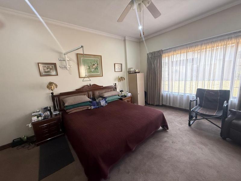 4 Bedroom Property for Sale in Midfield Estate Gauteng