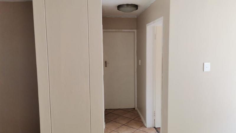 3 Bedroom Property for Sale in Die Hoewes Gauteng
