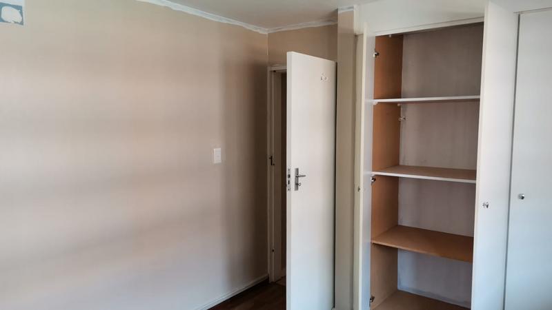 3 Bedroom Property for Sale in Die Hoewes Gauteng