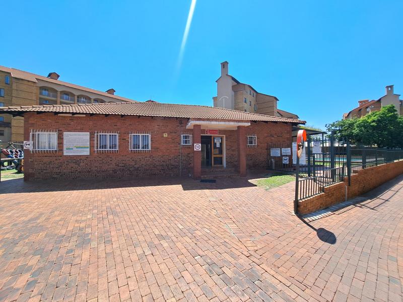3 Bedroom Property for Sale in Die Hoewes Gauteng