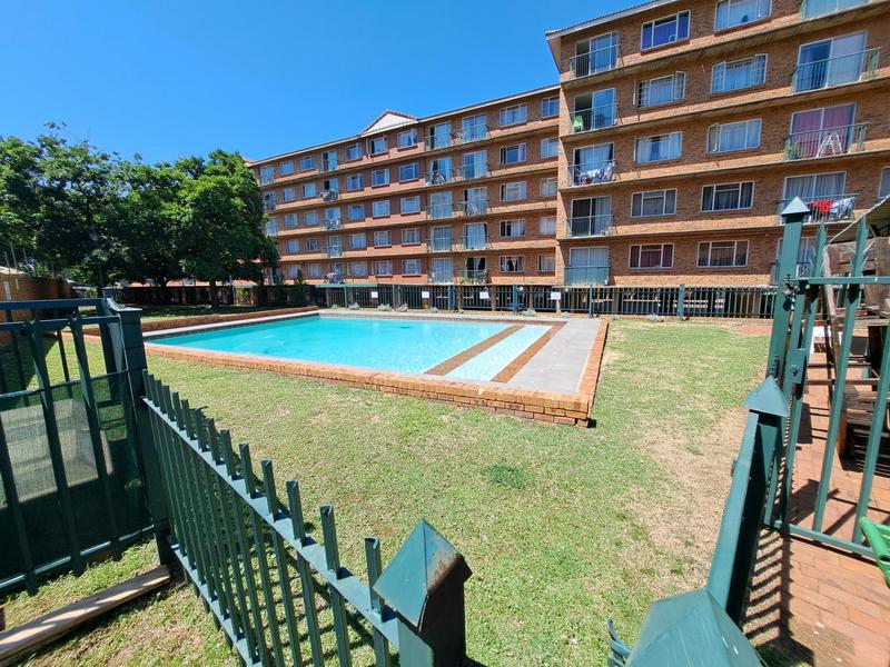 3 Bedroom Property for Sale in Die Hoewes Gauteng