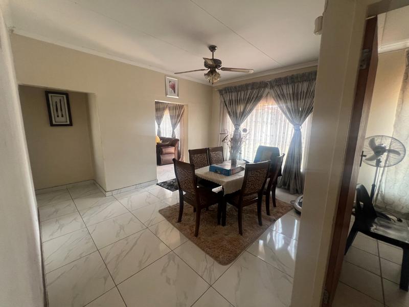 3 Bedroom Property for Sale in Theresa Park Gauteng