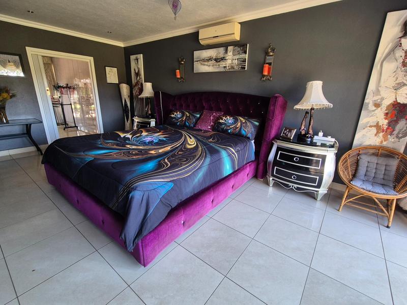 5 Bedroom Property for Sale in The Hill Gauteng