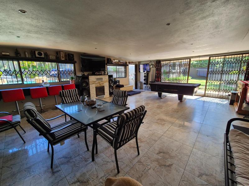 5 Bedroom Property for Sale in The Hill Gauteng