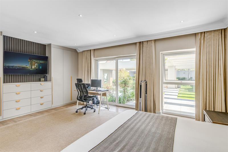 4 Bedroom Property for Sale in Benmore Gardens Gauteng
