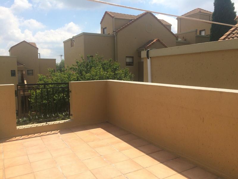 To Let 1 Bedroom Property for Rent in Sunninghill Gauteng