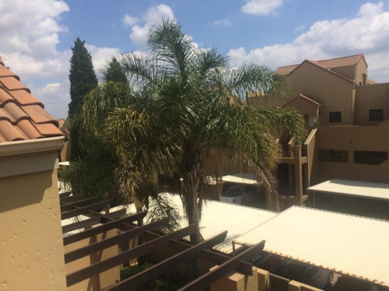 To Let 1 Bedroom Property for Rent in Sunninghill Gauteng