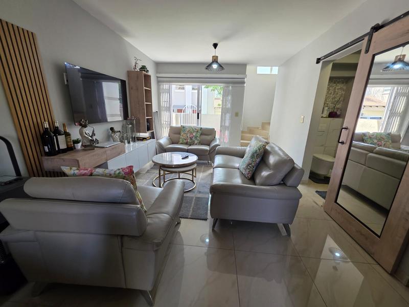 2 Bedroom Property for Sale in Sunninghill Gauteng
