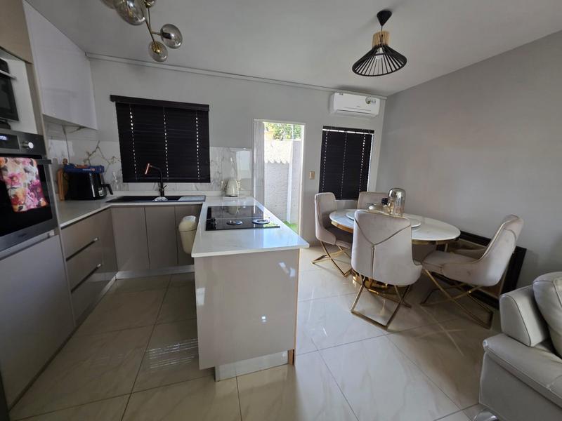 2 Bedroom Property for Sale in Sunninghill Gauteng