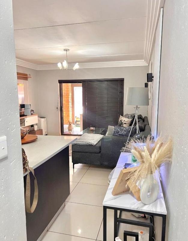 2 Bedroom Property for Sale in Ravenswood Gauteng