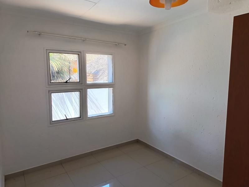 1 Bedroom Property for Sale in Bassonia Gauteng