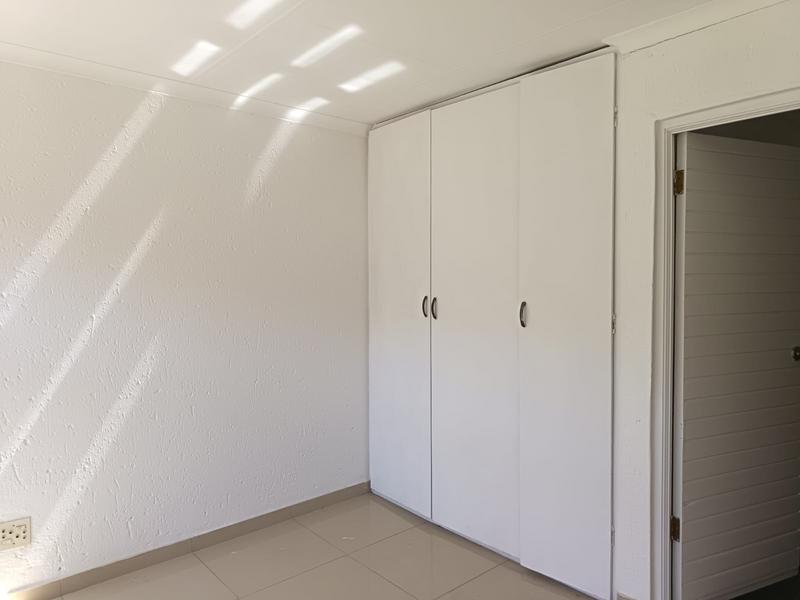 1 Bedroom Property for Sale in Bassonia Gauteng