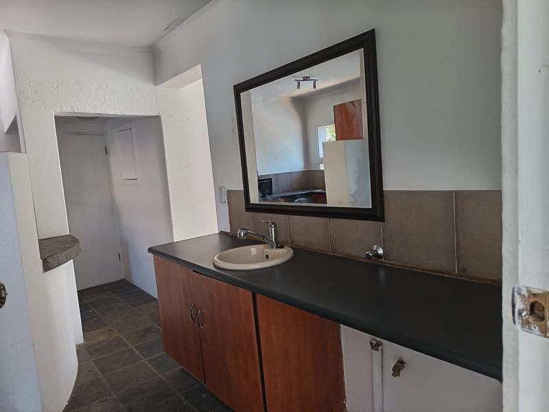 1 Bedroom Property for Sale in Bassonia Gauteng