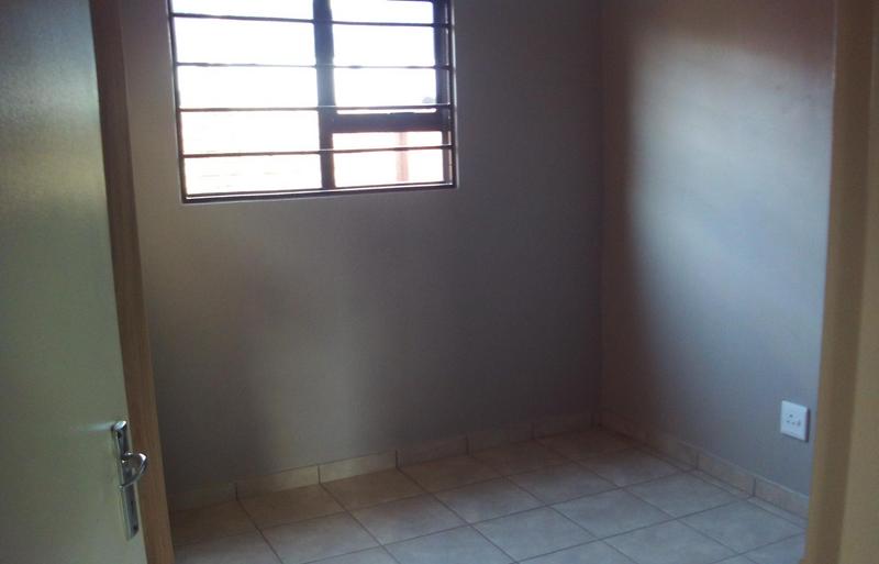 To Let 3 Bedroom Property for Rent in Windmill Park Gauteng